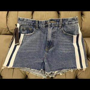 Momokrom jean short new with tags